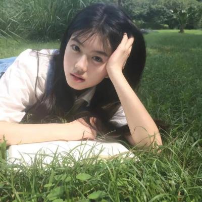 独家爆料：超模之女豪车代步炫富，评论区两极分化，整整一周